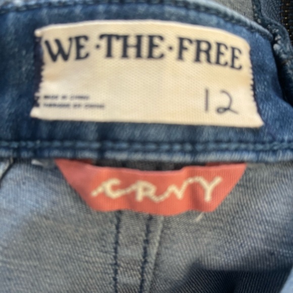 Free People We The Free Sydney CRVY Light Wash Flare Denim Jumpsuit size 12 - Picture 4 of 12